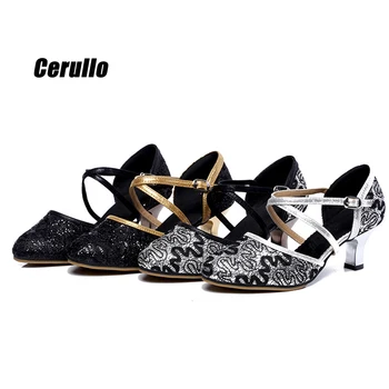 Latin dans ayakkabıları dantel kumaş yetişkin dans ayakkabıları toptan kare balo salonu dans ayakkabıları yaz bayanlar sandalet A307