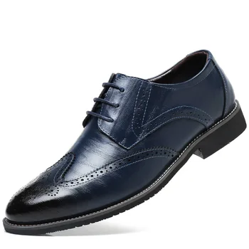 2022 Yeni Yüksek Kaliteli Klasik Deri Erkek Brogues Ayakkabı Dantel-Up Bullock İş Elbise Erkekler Oxfords Ayakkabı Erkek Resmi Ayakkabı
