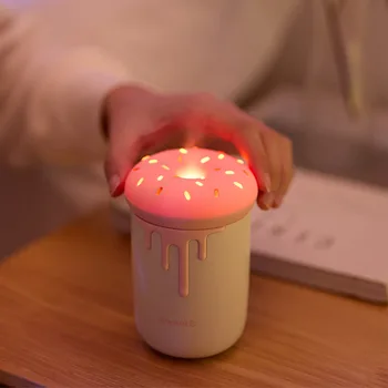 LED Yaratıcı Atmosfer Gece Lambası Çok Fonksiyonlu USB Aydınlatma Romantik Ofis Çörek Nemlendirici Sprey Aroma Masaüstü Ev Araba